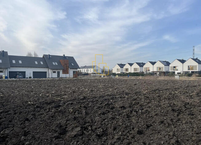 Żerniki Wrocławskie, działka budowlana 1305 m2