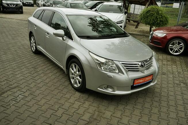 Toyota Avensis 2,0D4D Klima, alu R17, NAVI, skóra, 2009r.
