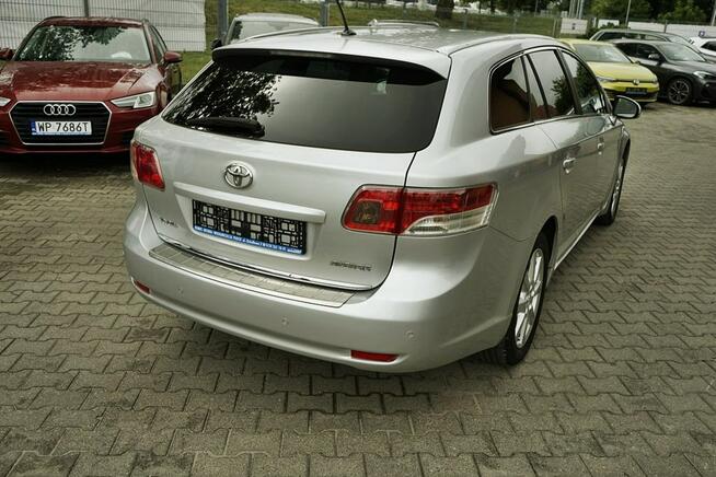 Toyota Avensis 2,0D4D Klima, alu R17, NAVI, skóra, 2009r.