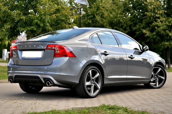 Volvo S60 R-Desing Bi Xenon Ledy Digital City Alcantara Grzana Navi Klimatronik