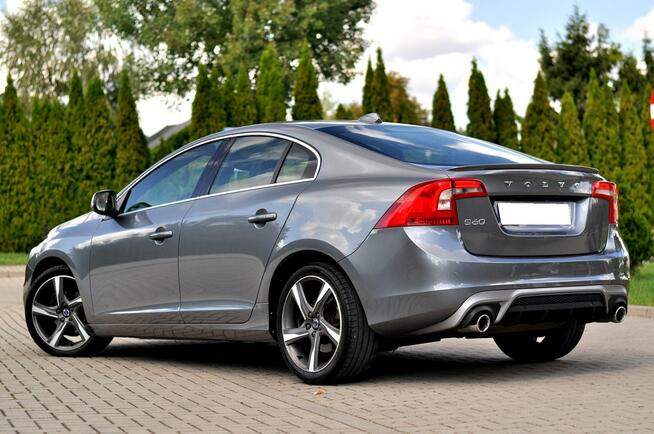 Volvo S60 R-Desing Bi Xenon Ledy Digital City Alcantara Grzana Navi Klimatronik