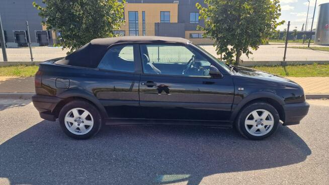 Volkswagen Golf Cabrio III | 1.8 Benzyna 90 KM | 1994 | 211 tys. km | Elektryczny Dach |