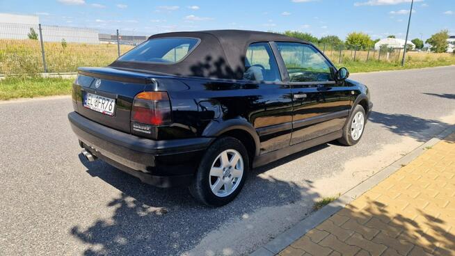 Volkswagen Golf Cabrio III | 1.8 Benzyna 90 KM | 1994 | 211 tys. km | Elektryczny Dach |