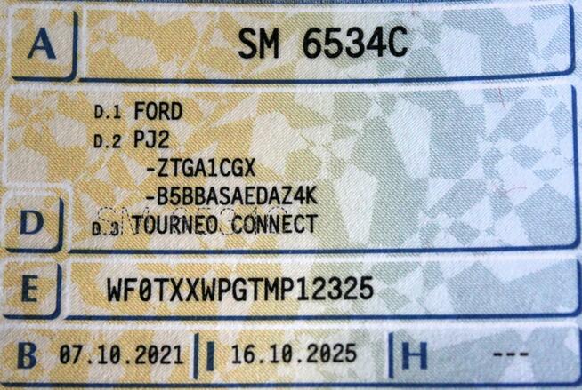 Ford Tourneo Connect Titanium SalonPL FV23% Panorama Kamera Tempomat Klimatronik