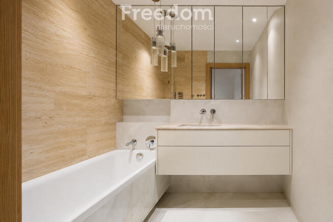Apartament 82m2 w Kameralnej Willi Piastowskiej