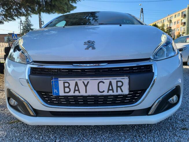 Peugeot 208 1.6 HDI 100KM Bogata Wersja Zarejestrowany Mały Przebieg Zapraszamy !!