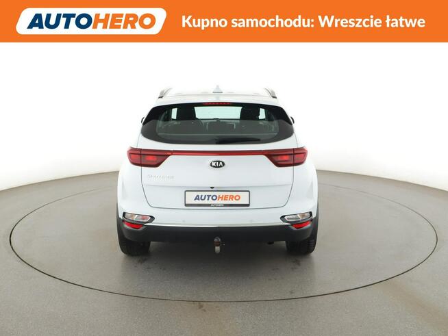 Kia Sportage navi klima auto grzane fotele kamera i czujniki parkowania