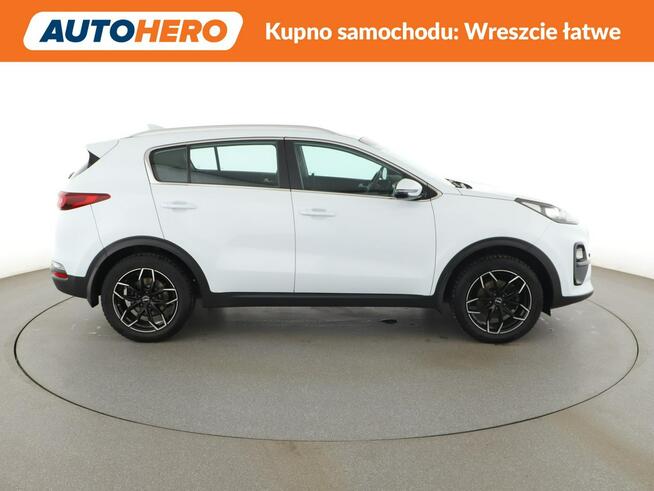Kia Sportage navi klima auto grzane fotele kamera i czujniki parkowania