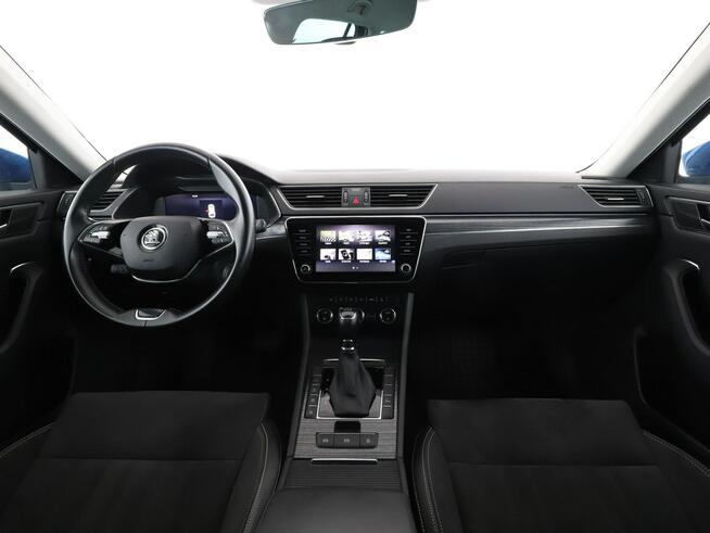 Škoda Superb FV23 full led navi pdc klimatronik alcantara grzane fotele hak acc