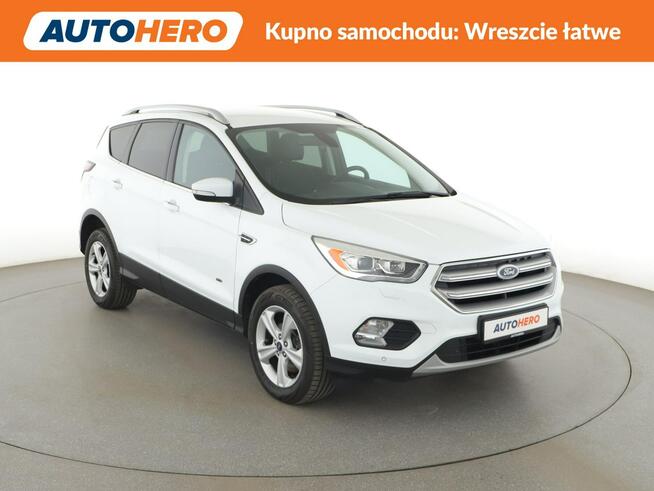 Ford Kuga 4x4 b-xenon/LED półskóra klima auto grzane fotele i kierownica czujnik