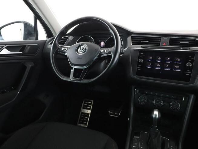 Volkswagen Tiguan 180KM automat 4Motion navi kamera360 grzane fotele climatronic