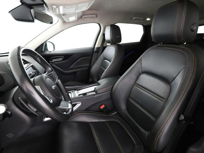 Jaguar F-PACE xenon+led 4X4 automat meridan navi kamera skóra