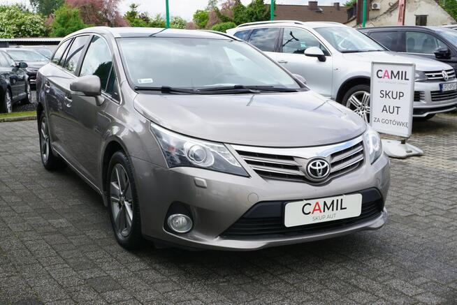 Toyota Avensis polski salon, atrakcyjny przebieg
