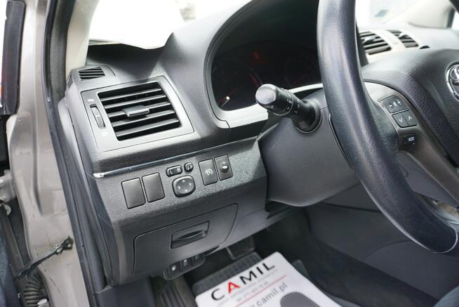 Toyota Avensis polski salon, atrakcyjny przebieg