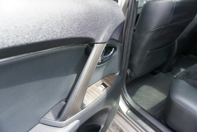 Toyota Avensis polski salon, atrakcyjny przebieg
