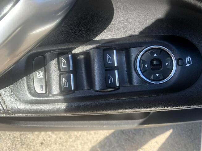 Ford Mondeo Titanium | 2.0 | 203 KM | Manual 6-biegów |