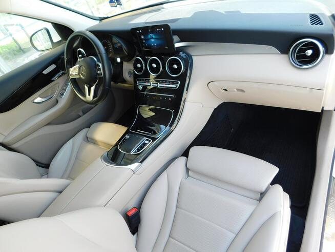Mercedes GLC 200 4 Matic z Gwarancją Beżowa Skóra