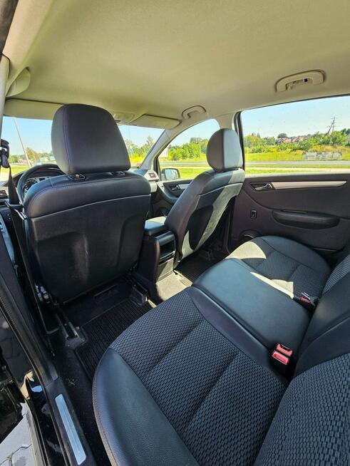 Mercedes B 180