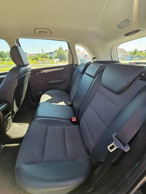 Mercedes B 180
