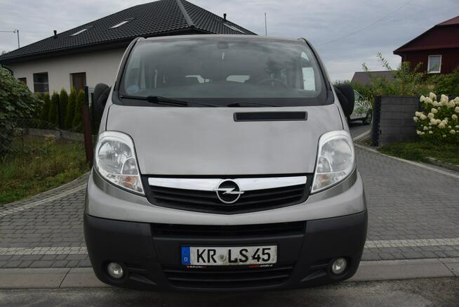 Opel Vivaro 2.0D Trafic 9 Osobowy Klima Hak 2013r Sprowadzony Opłacony