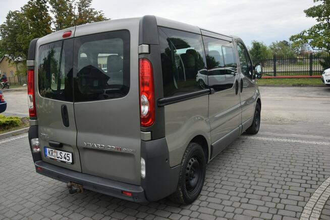 Opel Vivaro 2.0D Trafic 9 Osobowy Klima Hak 2013r Sprowadzony Opłacony