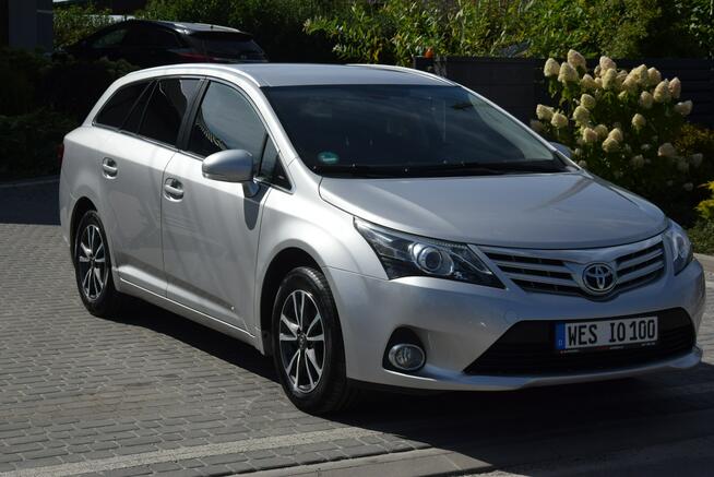 Toyota Avensis 1.8B Navi Kamera 2 KPL KÓŁ Sprowadzony Opłacony