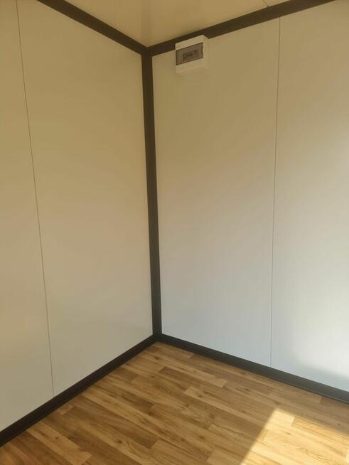 Sprzedam pawilon usługowy 3,2m x 6m