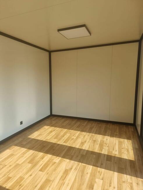 Sprzedam pawilon usługowy 3,2m x 6m