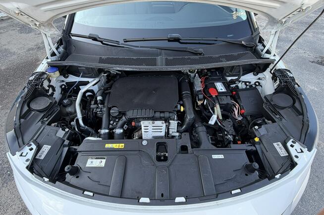 Peugeot 3008 1.2 / 131KM LED Nawigacja Asystent Pasa Czujniki Martwego Pola