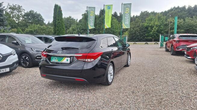 Hyundai i40 Premium, ksenon, navi, skóra