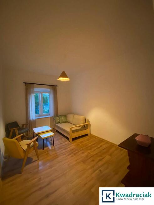Dom Brzostek, Królowej Jadwigi