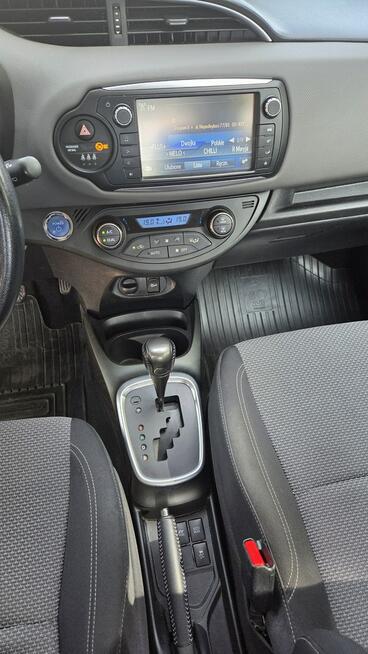 Toyota Yaris 1.5 HSD 100KM Kamera Serwisowany 2xKoła Ładny Stan