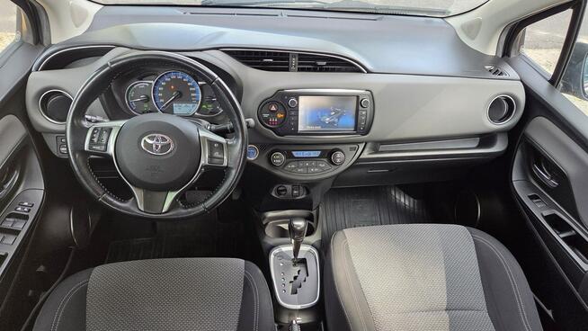 Toyota Yaris 1.5 HSD 100KM Kamera Serwisowany 2xKoła Ładny Stan