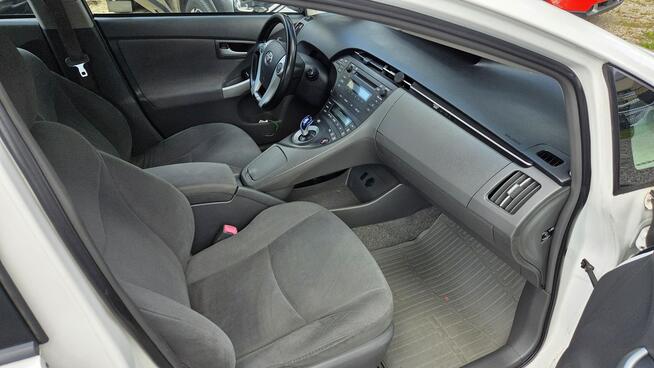Toyota Prius 1.8 HSD Salon PL NIE Taxi Przebieg Oryginał PDC Hand Free