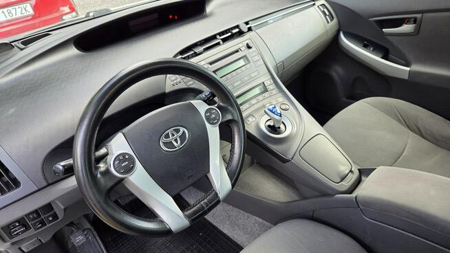 Toyota Prius 1.8 HSD Salon PL NIE Taxi Przebieg Oryginał PDC Hand Free