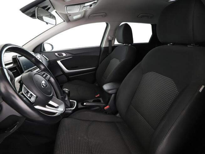 Kia Cee'd kamera navi led auto klima asystenci tempomat