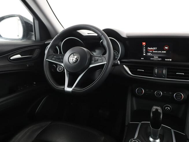 Alfa Romeo Stelvio bixenon+led automat q4 navi skóra el fotele 4x4 pdc auto klima