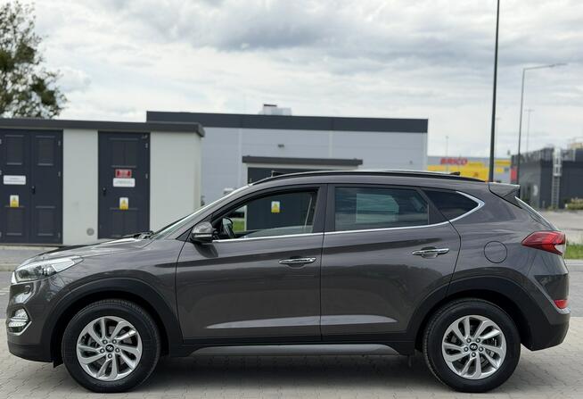 Hyundai Tucson 1.7 CRDI / 116KM LED Nawigacja Kamera Panorama Asystenty Skóra Grzana