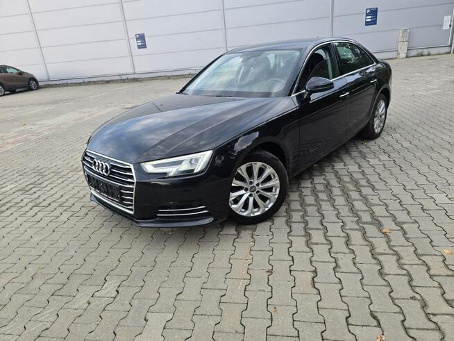 Audi A4 2.0 TDI 140 KM / Sedan !! Serwis ASO !! Navi !! Pewny Przebieg !!