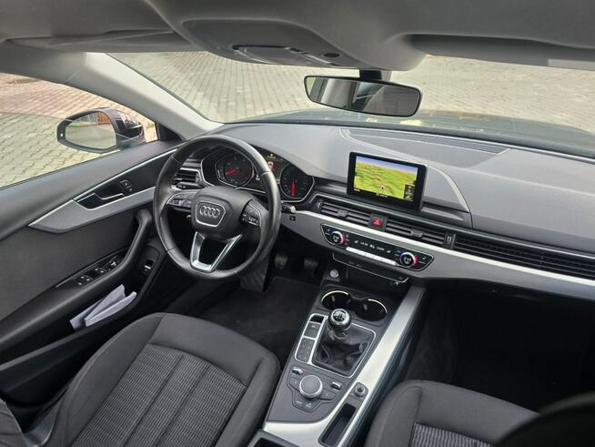 Audi A4 2.0 TDI 140 KM / Sedan !! Serwis ASO !! Navi !! Pewny Przebieg !!