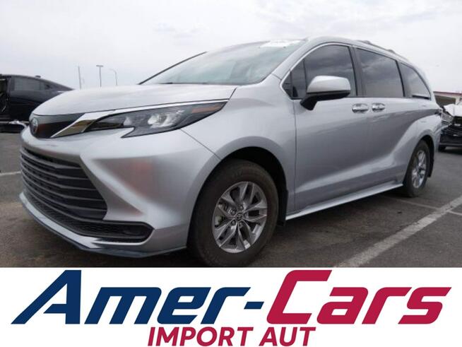 2025 TOYOTA SIENNA LE