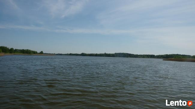 Działka nad jeziorem w leśnym otoczeniu, pomost gratis