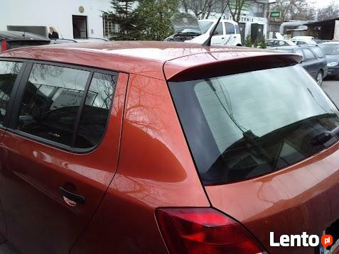 przyciemnianie szyb oklejanie foliowanie szyb okien