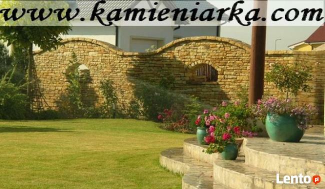 elewacja z kamienia, ogrodzenie z piaskowca,kamieniarstwo
