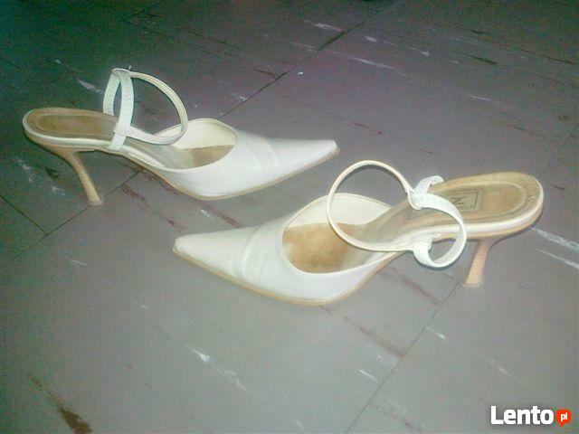 Piaskowe czółenka rozm.37