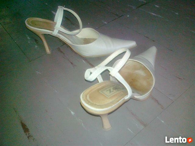 Piaskowe czółenka rozm.37