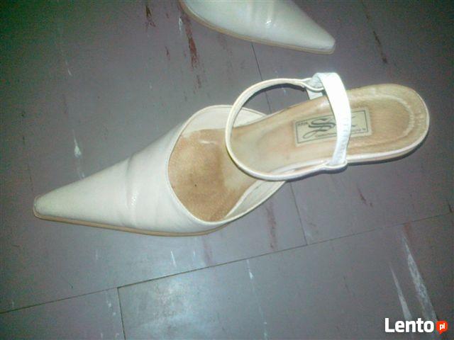 Piaskowe czółenka rozm.37