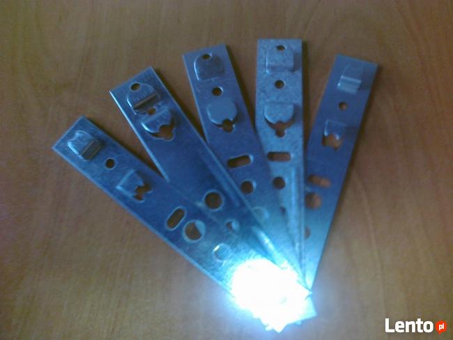 Kotwy, blachy, śruby, dyble do montażu okien PCV