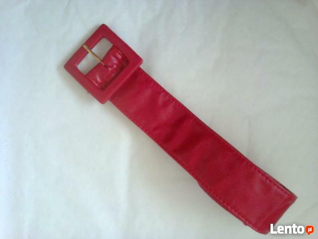 CZERWONY PASEK PIECES (PICES)