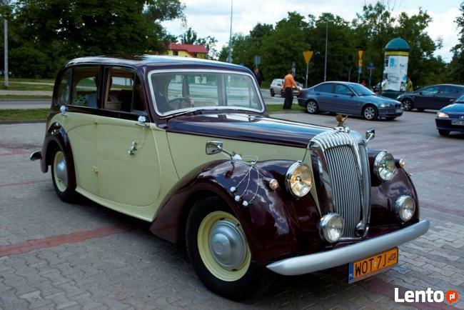 Wynajem zabytkowego samochodu do ślubu.